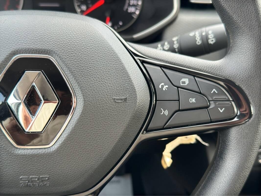 Renault Clio 1.0 Business 75cv con CarPlay