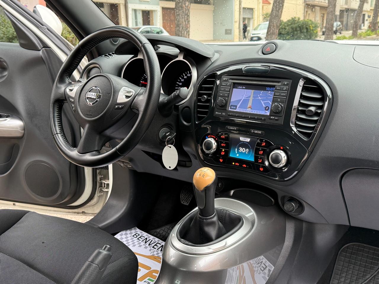 Nissan Juke 1.6 Tekna NAVI RETROCAMERA - 2011