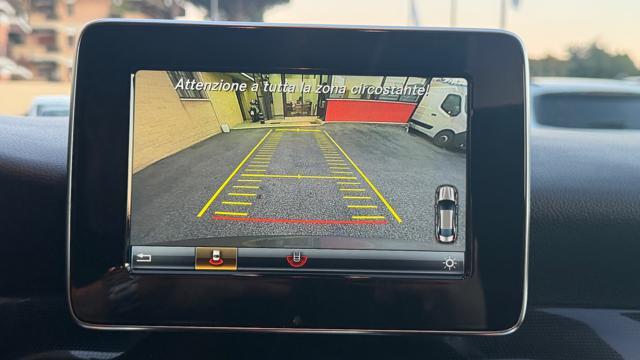 MERCEDES-BENZ CLA 200 d Automatic Business Extra SEDAN