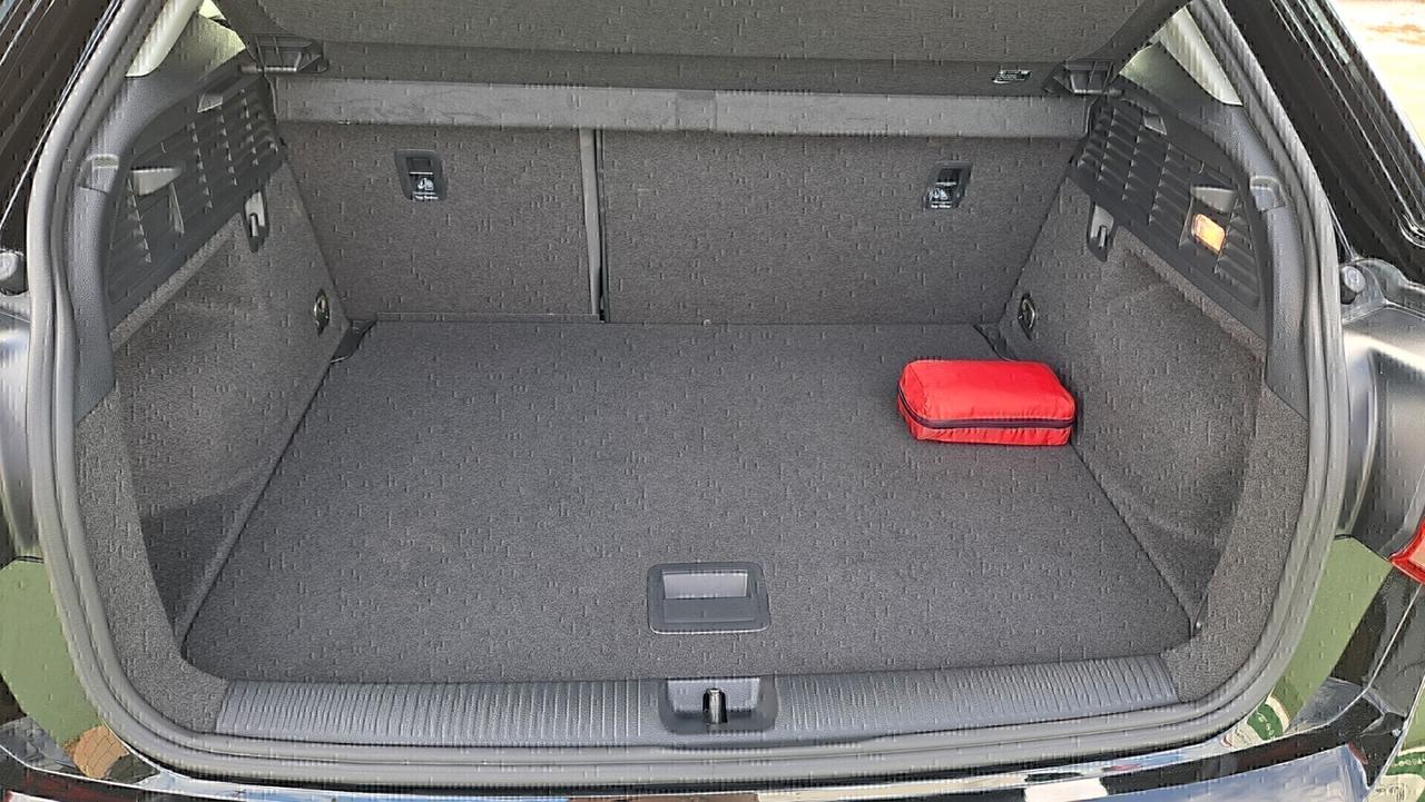 Audi Q2 2.0 TDI quattro S tronic Business