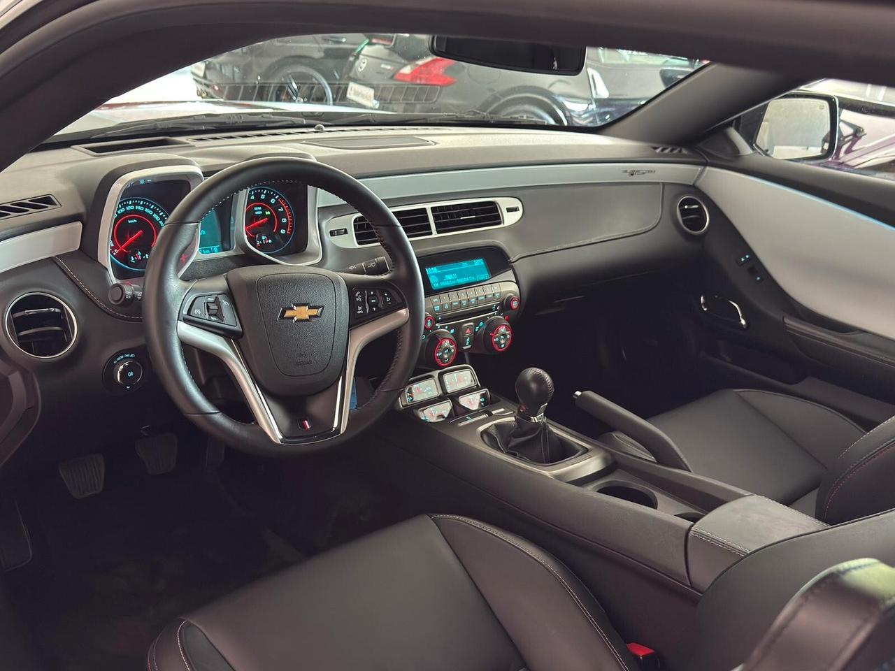 Chevrolet Camaro 6.2 V8 405CV aut. Coupé 45th