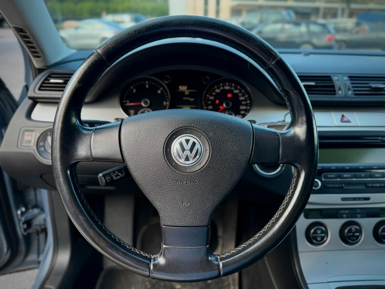 Volkswagen Passat 2.0 TDI DPF Var. Comfortline