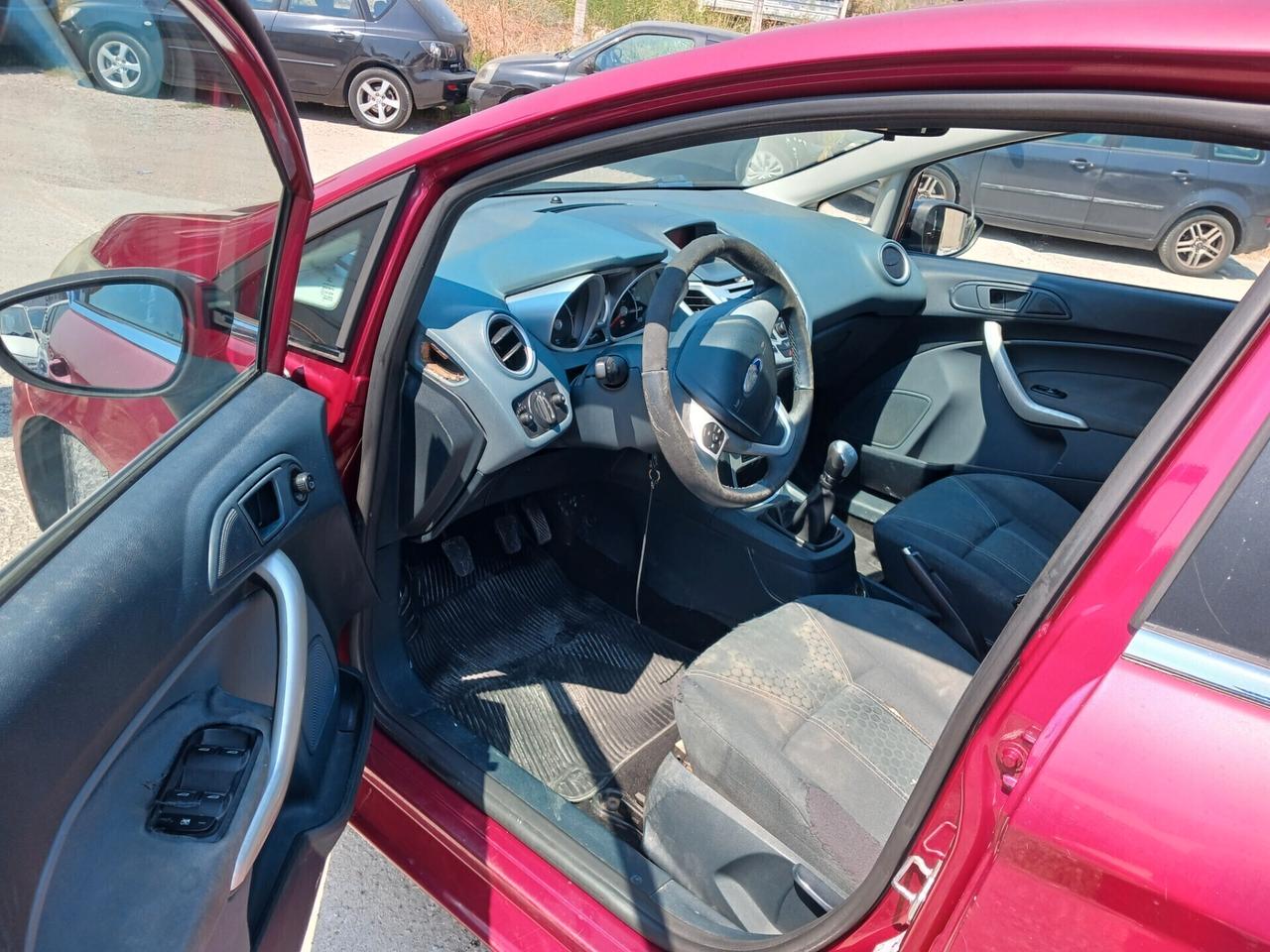 Ford Fiesta 1.4 TDCi 5p. Titanium