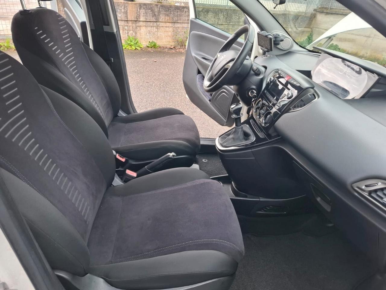 Lancia Ypsilon 1.2 del 2012 SOLO 133.000 KM