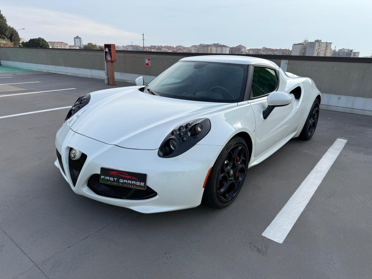 Alfa Romeo 4C TRISTRATO MADREPERLA-SCARICO RACING-CARBONIO