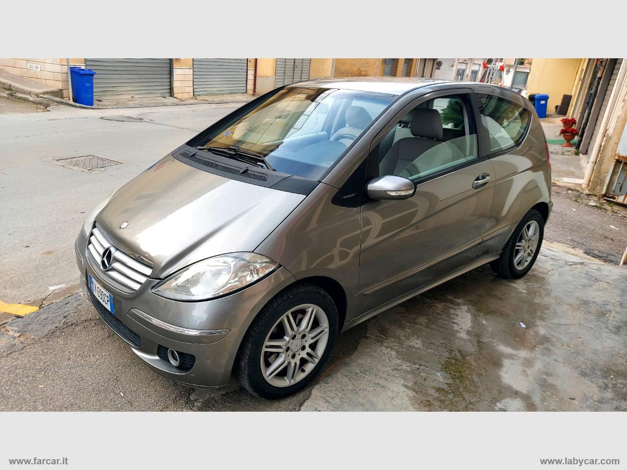 MERCEDES-BENZ A 200 CDI Coupé Elegance