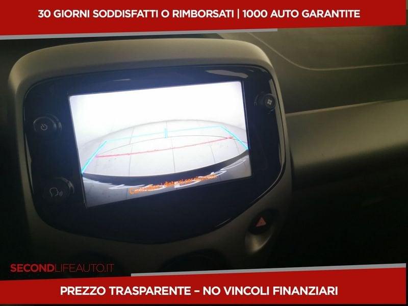 Toyota Aygo 5p 1.0 x-play m-mt 72cv