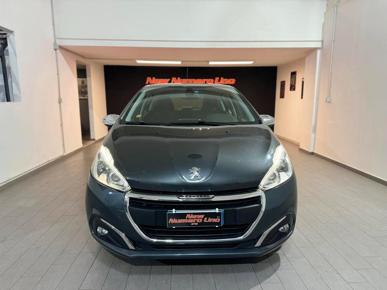 Peugeot 208 Peugeot 208 1.6 Bluehdi 75cv Allure 2015