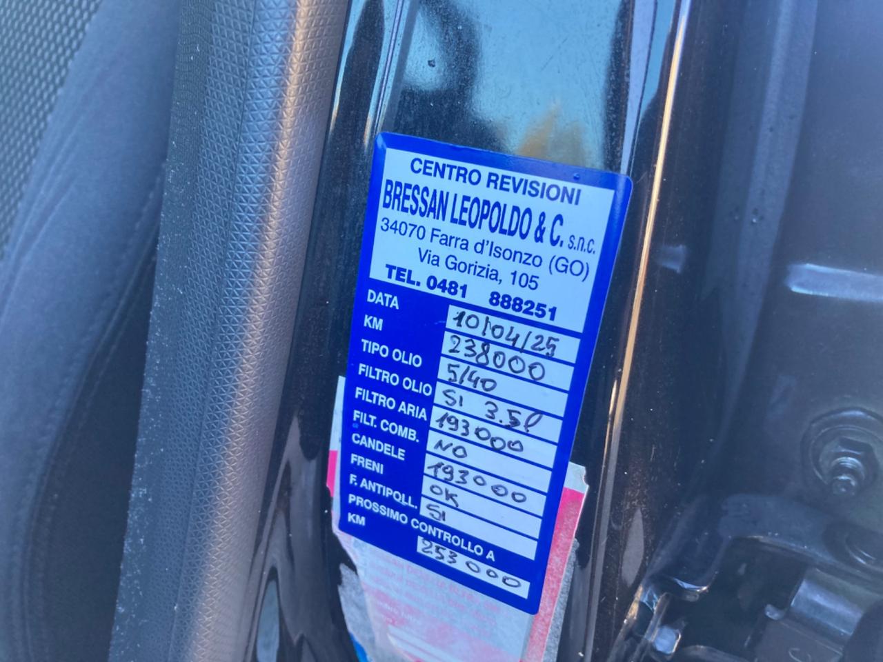 NISSAN MICRA 5 PORTE (CAMBIO AUTOMATICO)