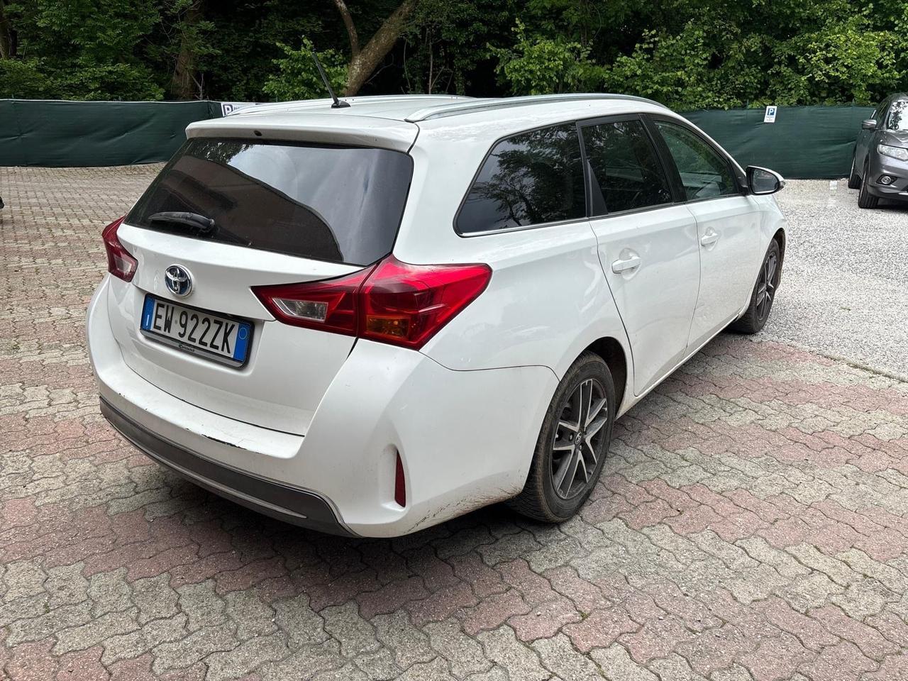 Toyota Auris Touring Sports 1.8 Hybrid Lounge