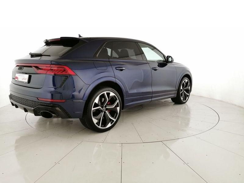 Audi Q8 RS TFSI V8 quattro tiptronic