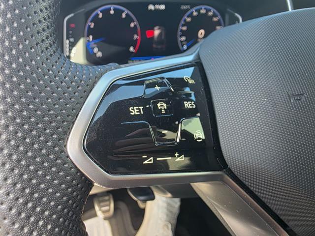 VOLKSWAGEN T-Roc 1.5 TSI ACT R-Line