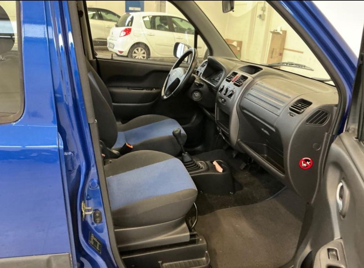 Opel Agila 1.2 16V 'Njoy