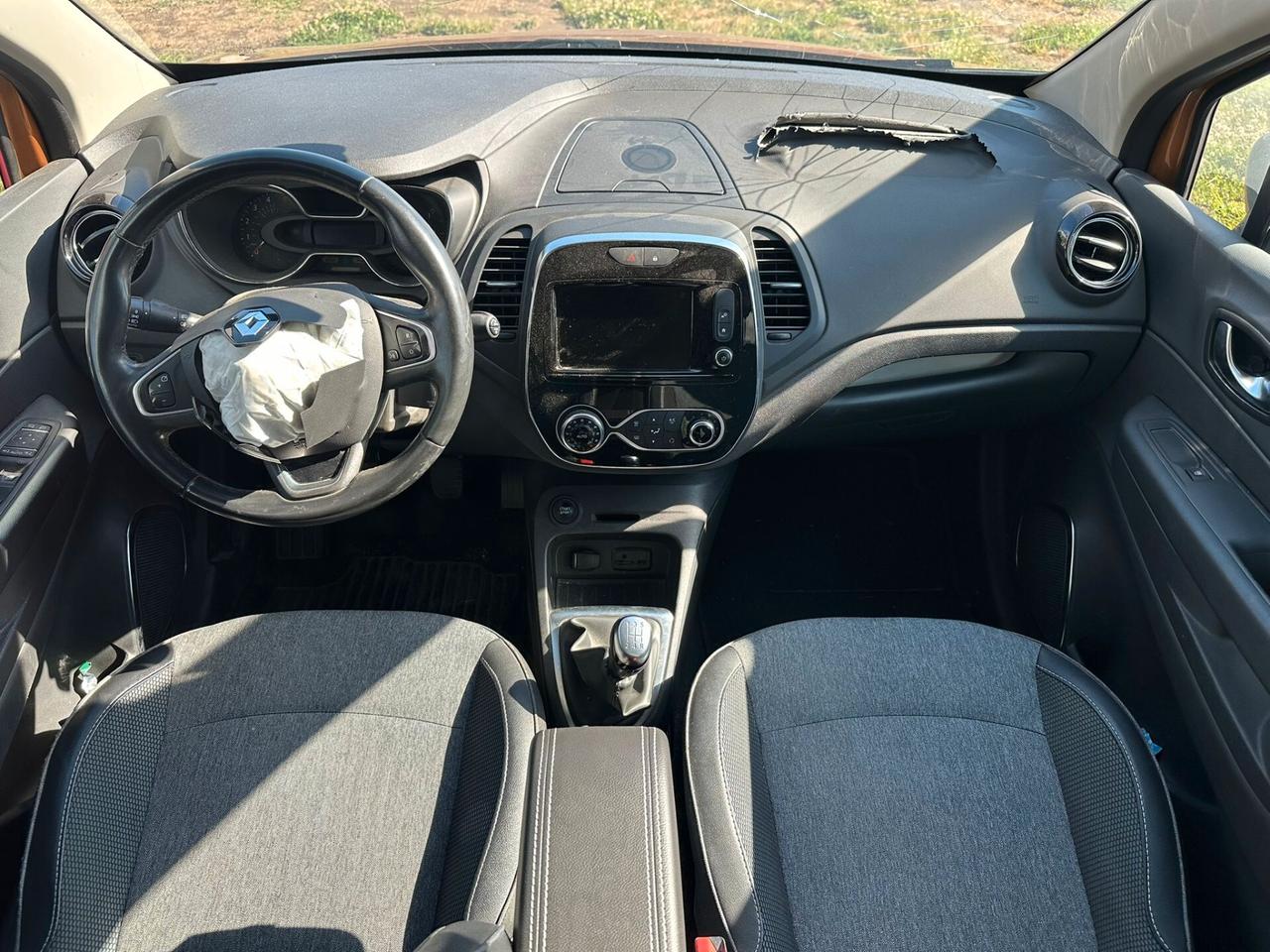 Renault Captur dCi 90 Sport Edition SINISTRATA