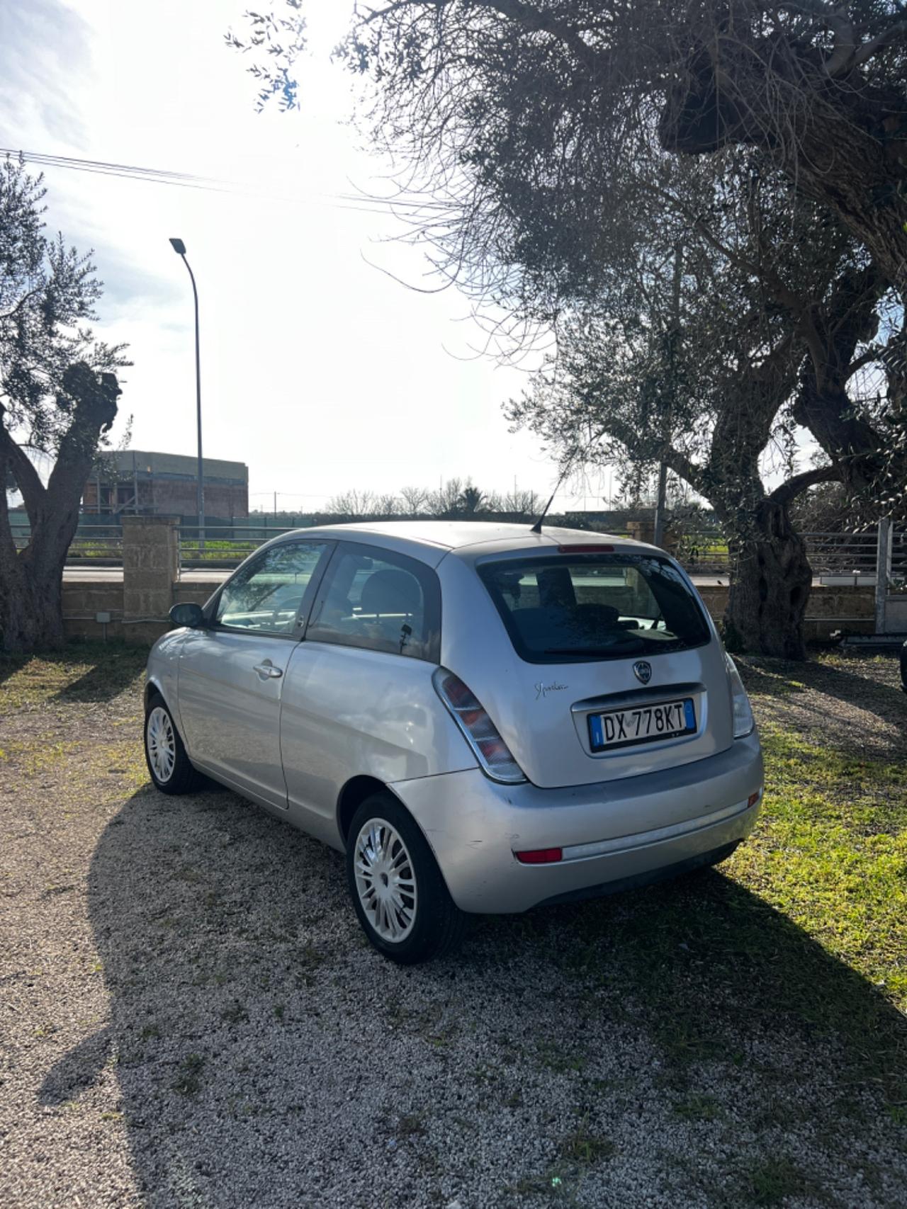 Lancia Ypsilon 1.4 Oro Ecochic GPL