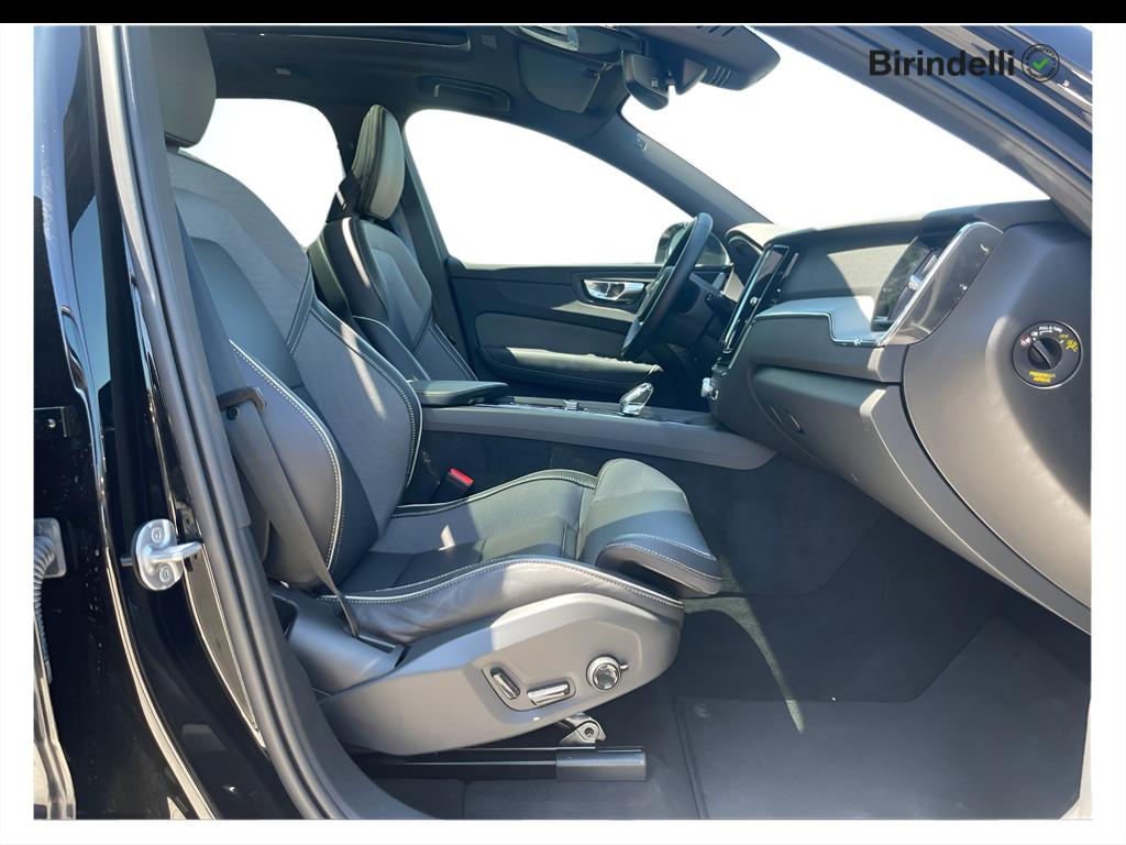 VOLVO XC60 (2017-->) - XC60 T6 Plug-in hybrid AWD automatico Ultra Black Edition