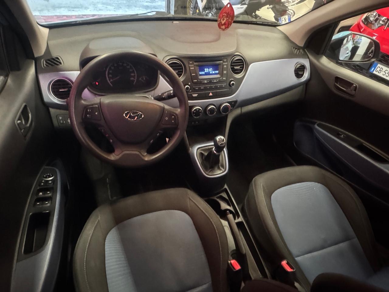 Hyundai i10 1.0 MPI Sound Edition