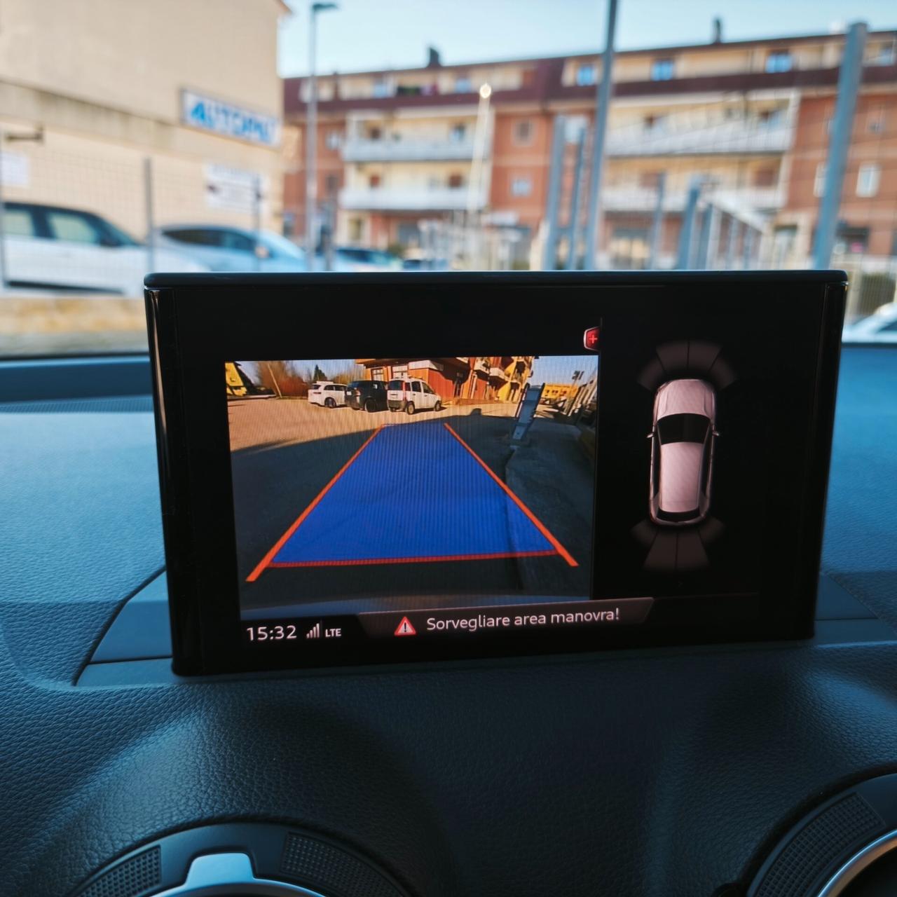 Audi Q2 30 TDI Business E6d