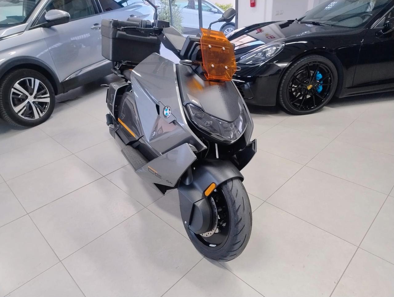 Bmw CE 04
