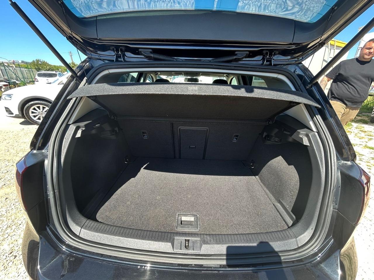 VOLKSWAGEN GOLF VII NEOPATENTATI GARANZIA