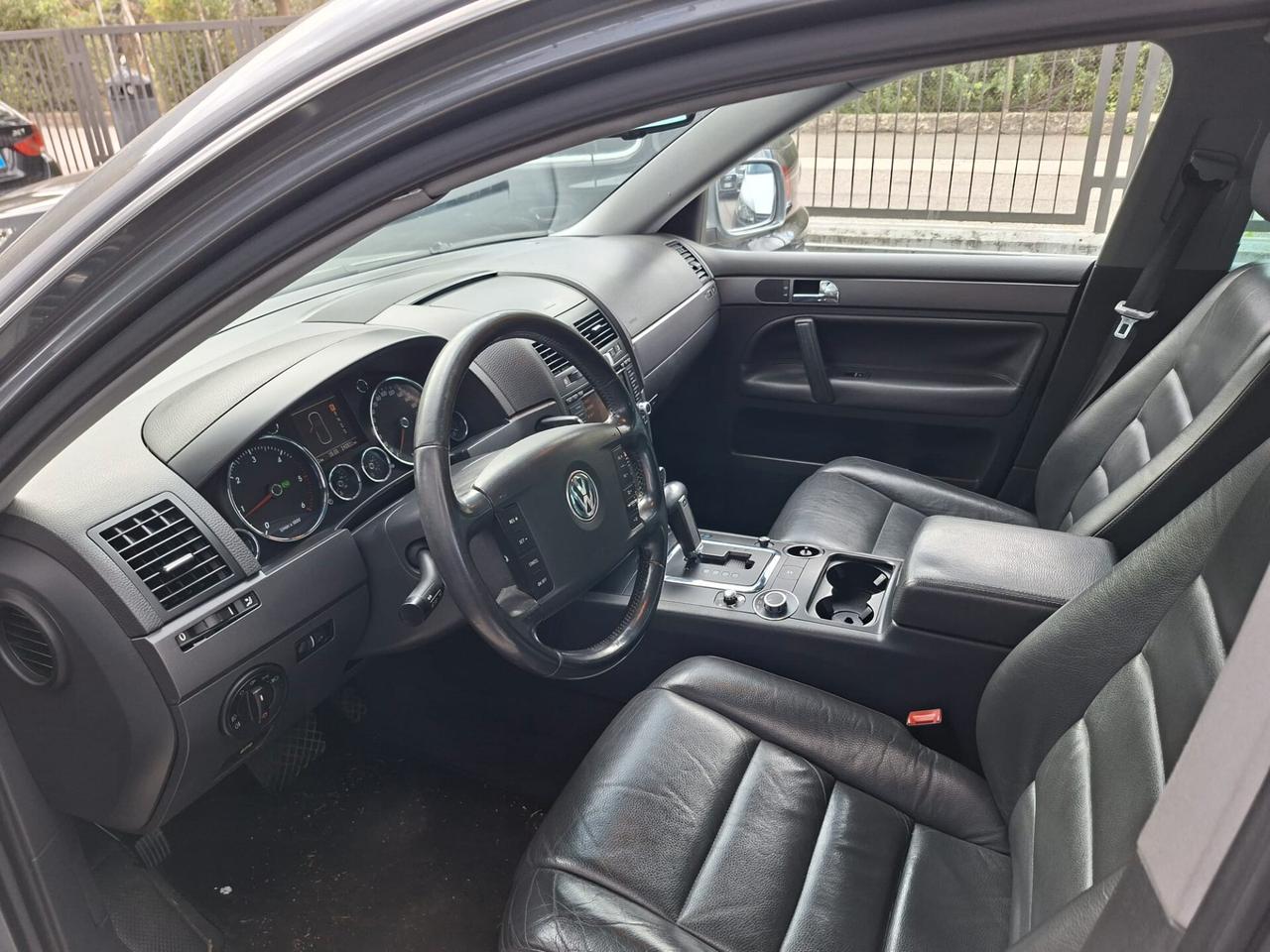 Volkswagen Touareg 3.0 V6 TDI DPF tiptronic