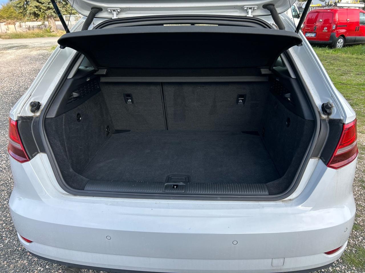 Audi A3 1.6 TDI 116 CV Business *NAVI*NEOPATENTATI*PARI AL NUOVO*EURO 6D*