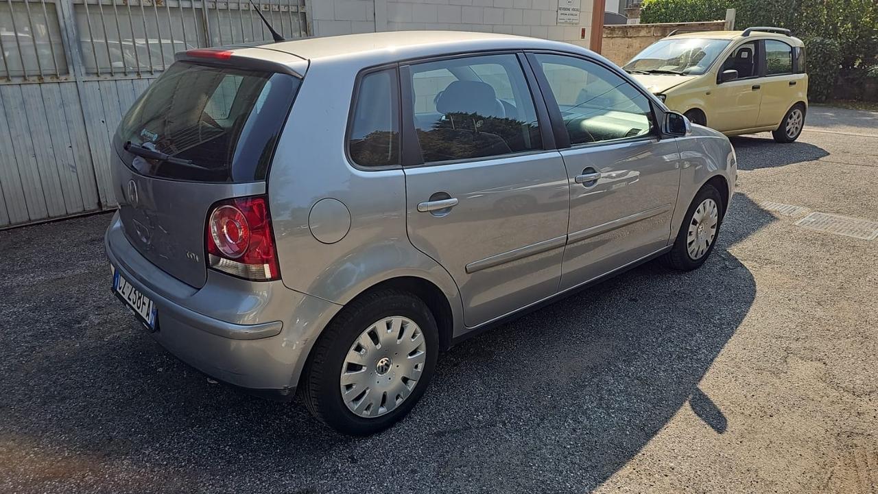 Volkswagen Polo 1.4/80CV TDI 5p. Sportline