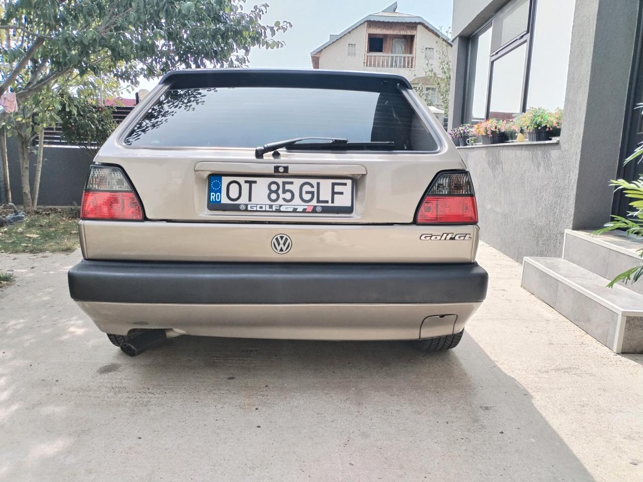 Volkswagen Golf 1300i cat 5 porte GL