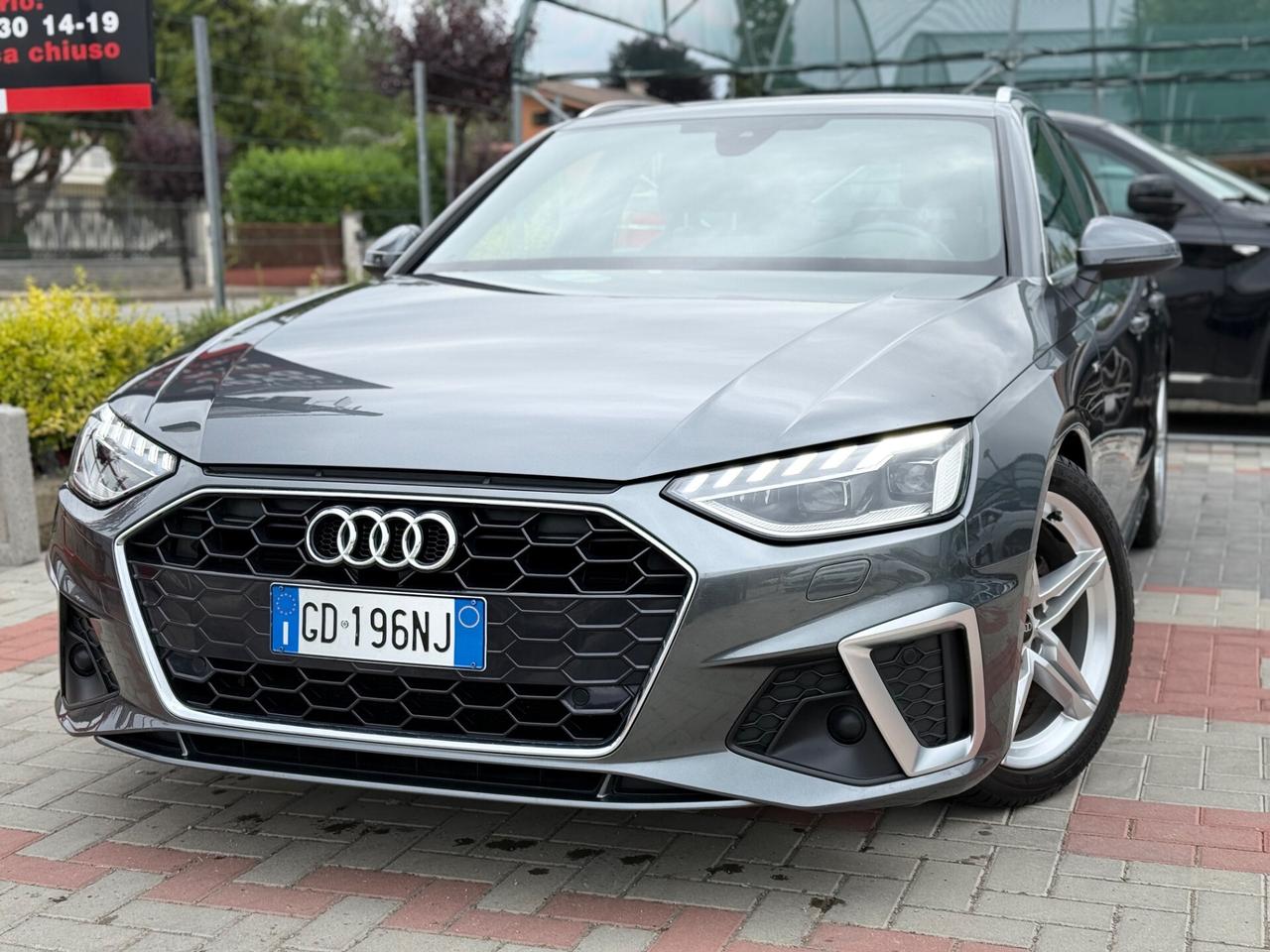 Audi A4 Avant 35 TDI/163 CV S tronic S line edition .IVA ESPOSTA