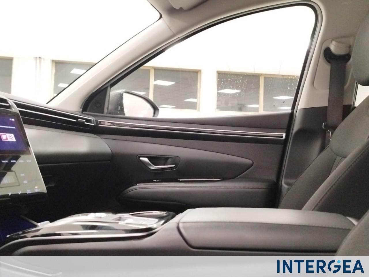 HYUNDAI Tucson 1.6 hev Xline 2wd auto