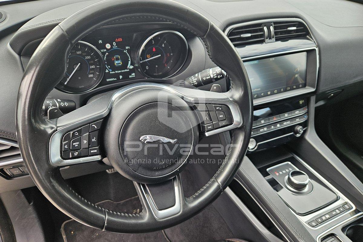 JAGUAR F-Pace 2.0 D 180 CV AWD aut. Portfolio