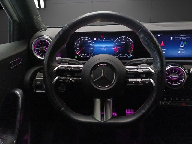 MERCEDES-BENZ A 180 AMG Line Advanced Plus