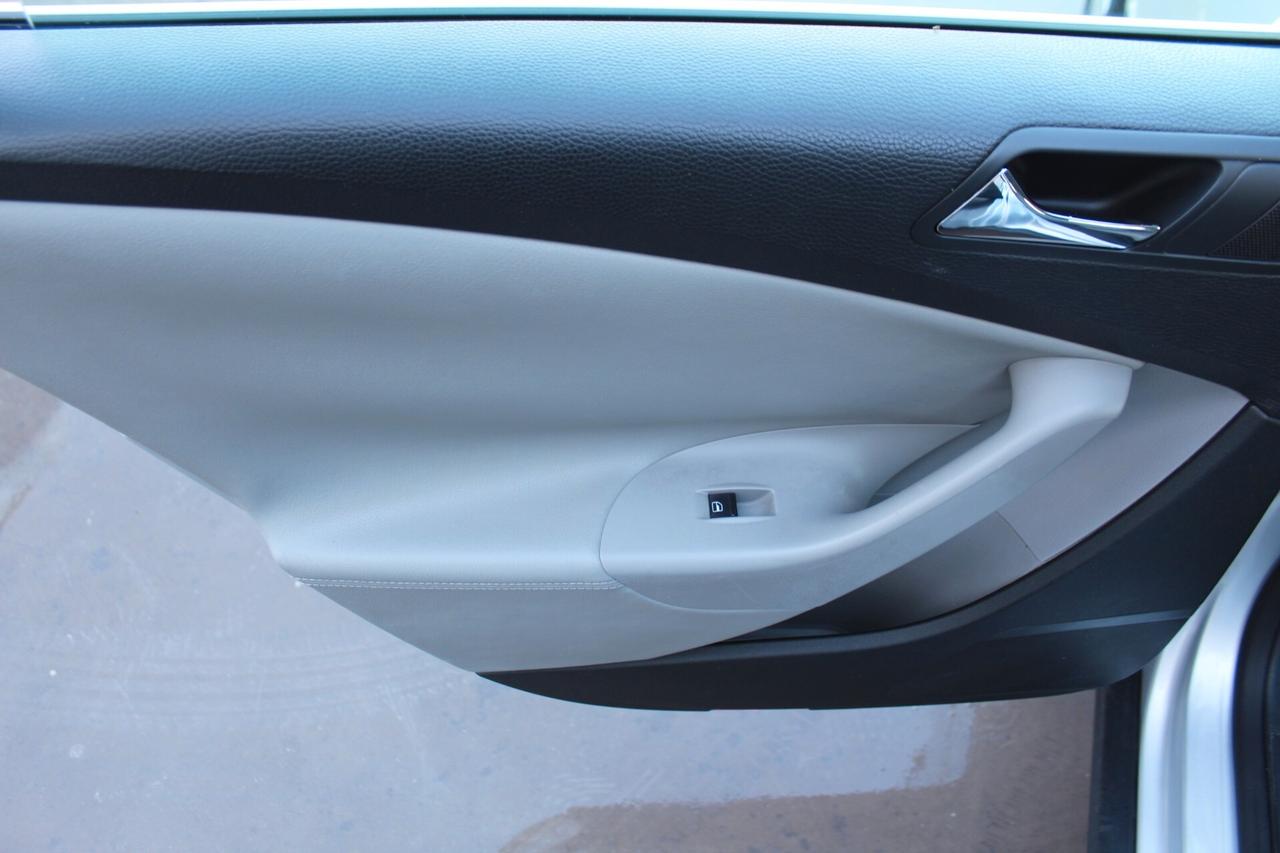 Volkswagen Passat 2.0 TDI DPF Var. Highline