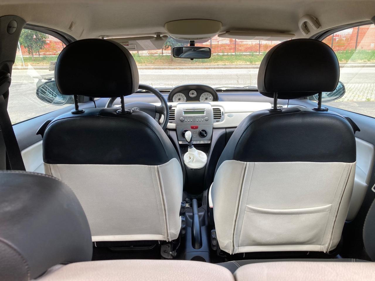 Lancia Ypsilon 1.2 69 CV Elle