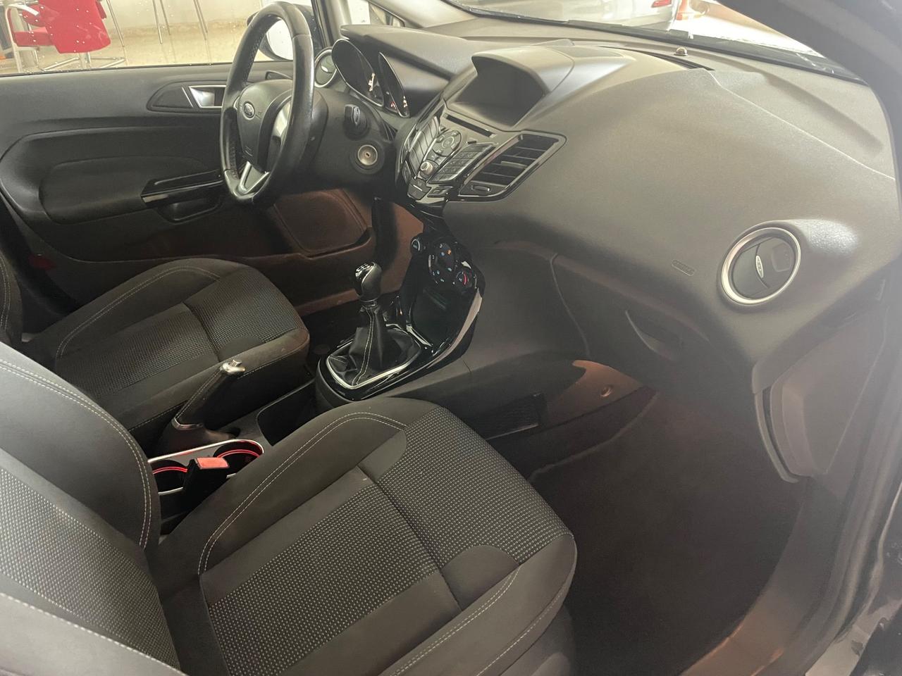 FORD FIESTA 1.5 TDCi 75CV 5 PORTE TITANIUM
