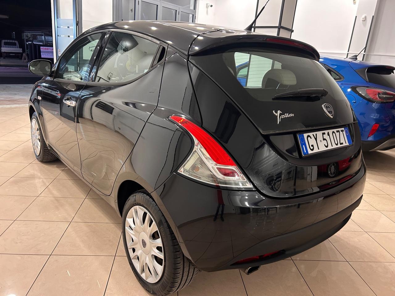 Lancia Ypsilon 1.2 69 CV 5 porte Gold