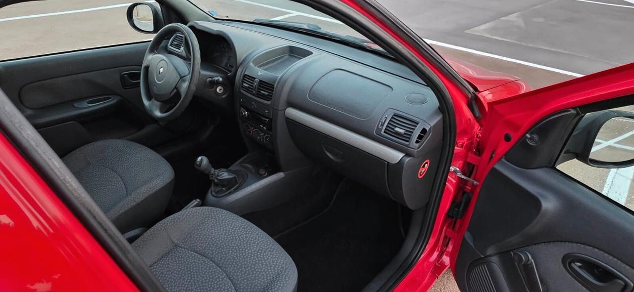 Renault Clio 1.2 16V 5 porte GPL Dynamique