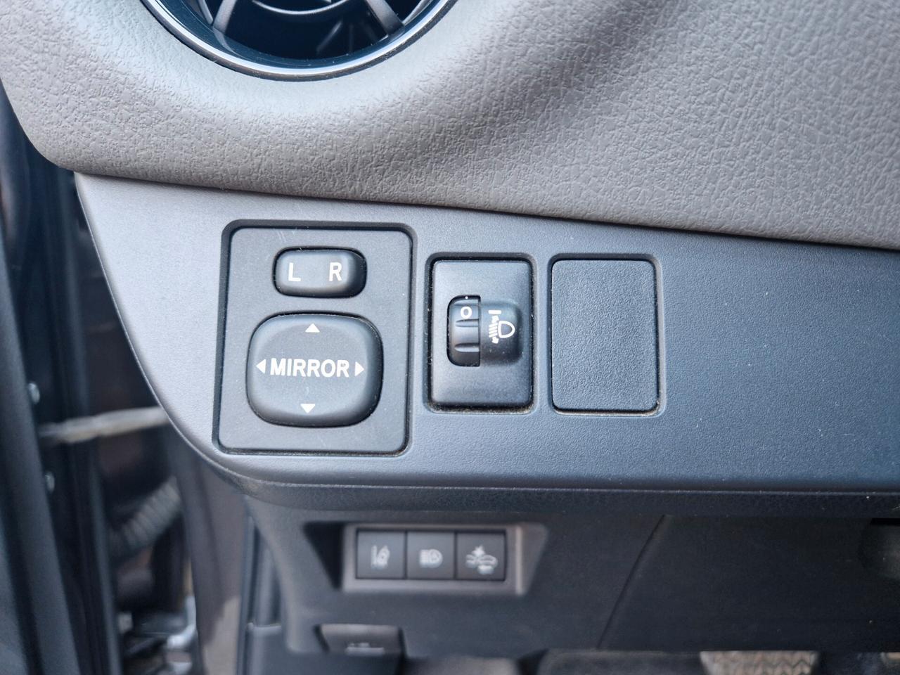 Toyota Yaris Hybrid 1.5 73CV AUTOMATICA, Bluetooth, Retrocamera, ADAS