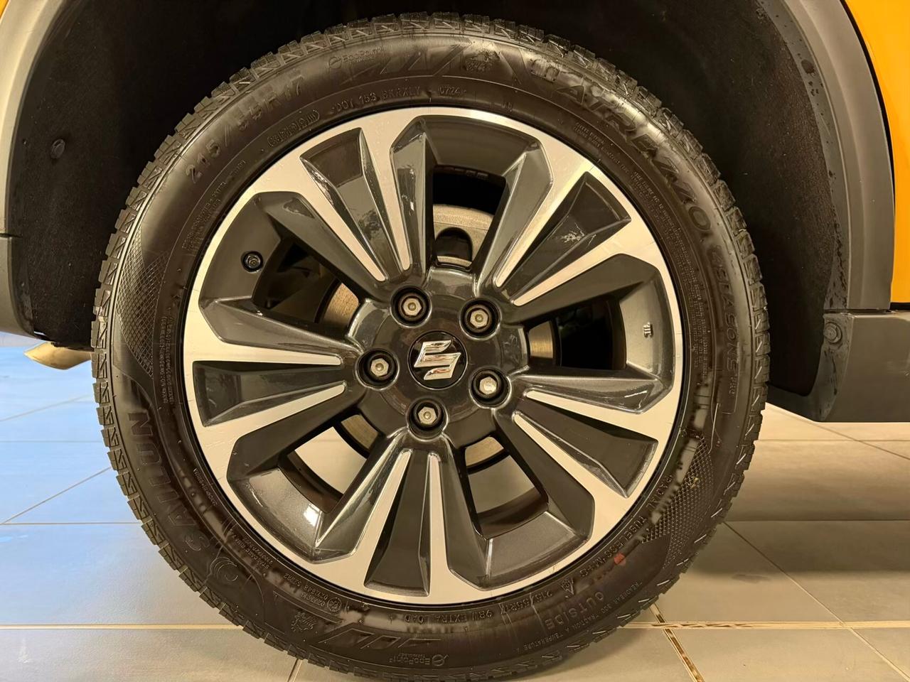 Suzuki Vitara 1.4 Hybrid Top
