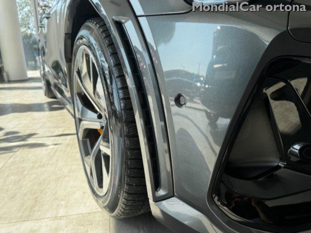 AUDI e-tron S SPB sport attitude 3motori 503cv tetto