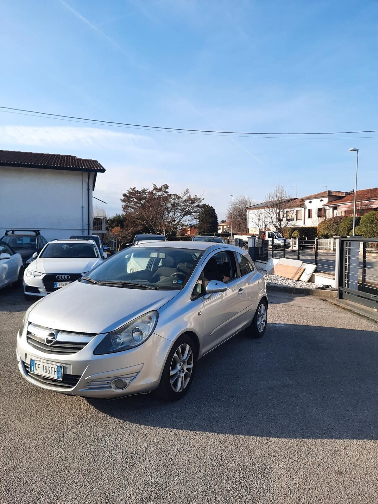 Opel Corsa 1.3 CDTI 90CV 3 porte OK NEOPATENTATI