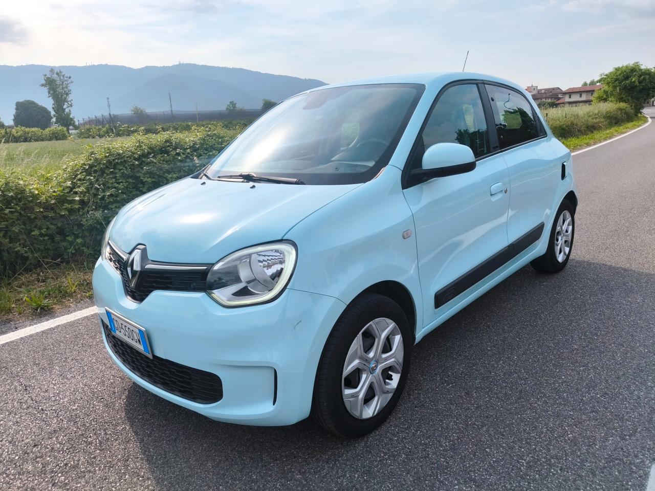 TWINGO ZEN ELETRIC-KM 48000-UNIPROPRIETARIO