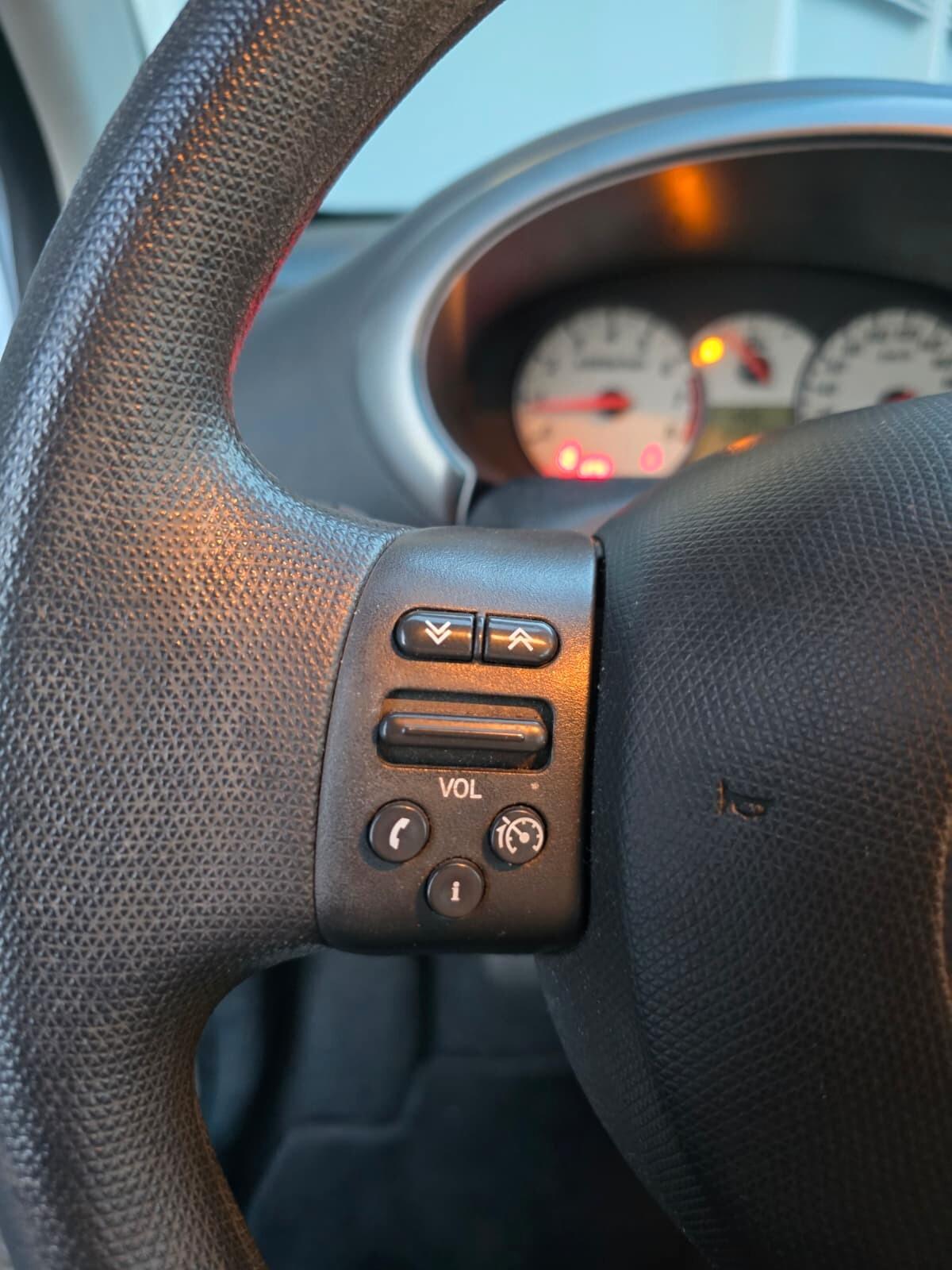 Nissan Micra 1.4 16V 5 porte Acenta