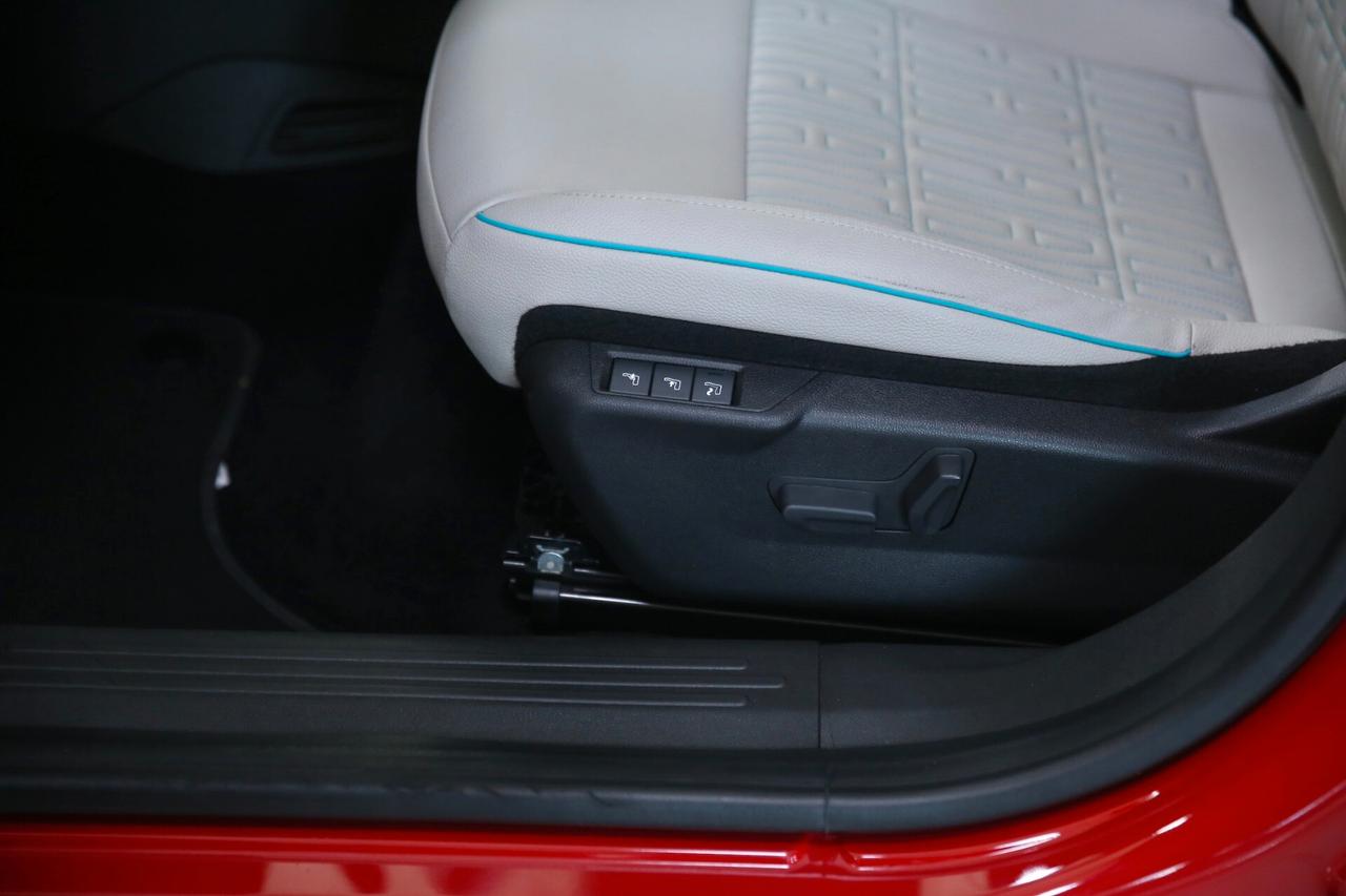 Fiat 600 Hybrid 110 cv DCT mhev La Prima