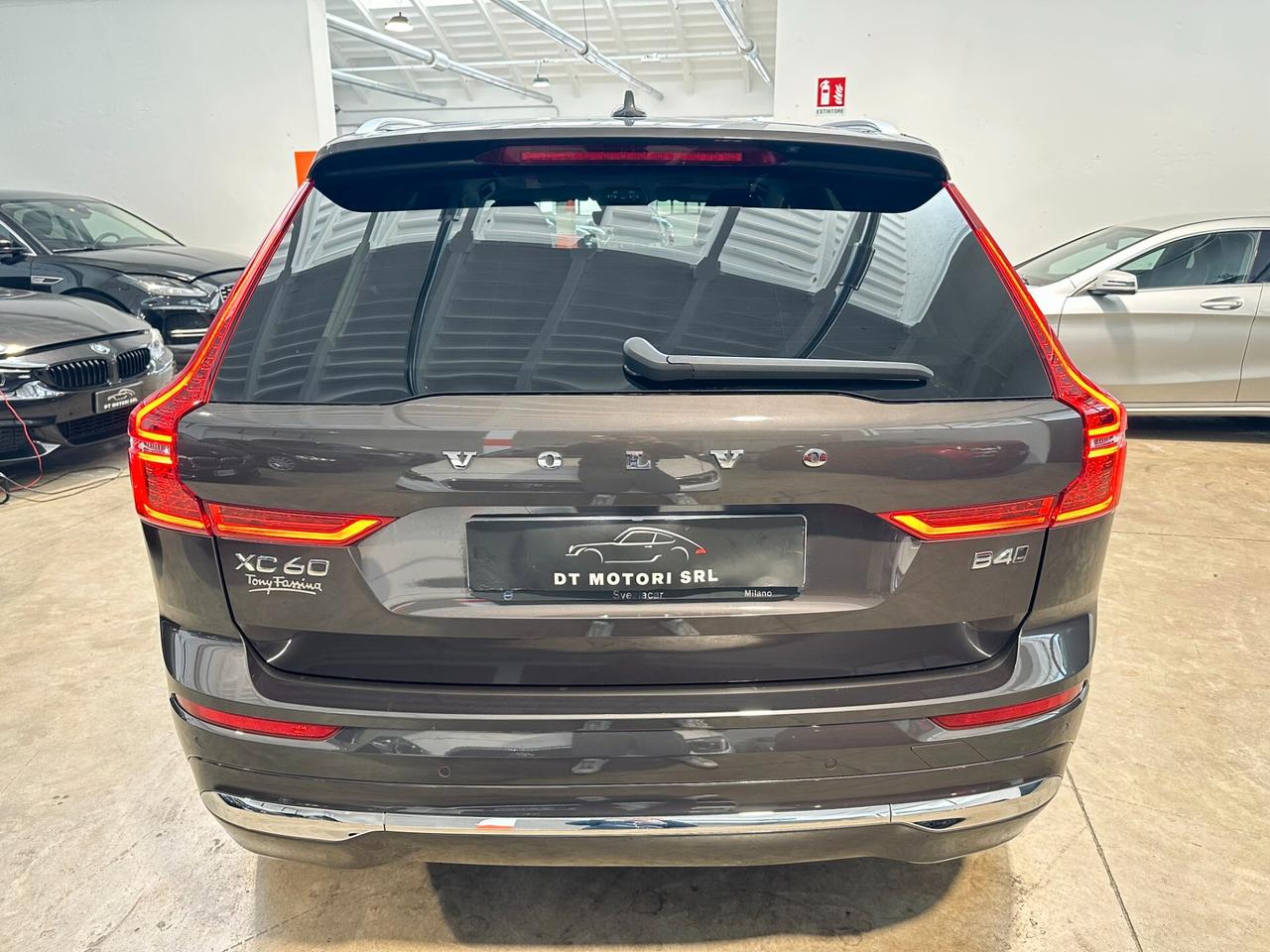 Volvo XC 60 B4(d) Geartronic Momentum - UNICO PROPRIETARIO IVA ESPOSTA