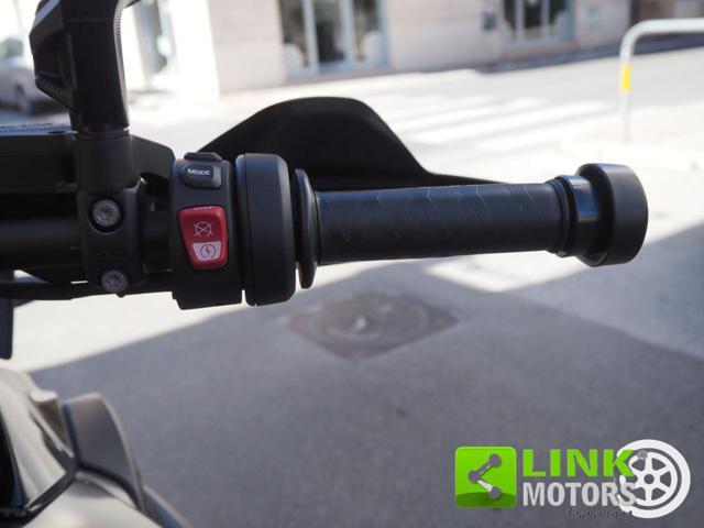 BMW R 1250 GS TRIPLE BLACK