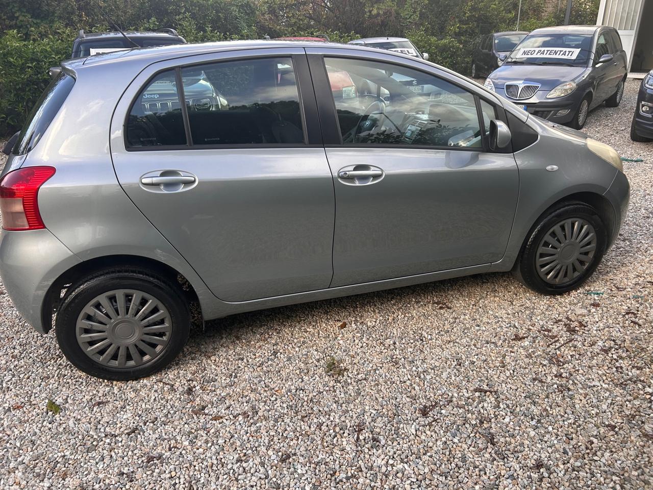 Toyota Yaris 1.0 5 porte