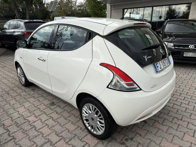 Lancia Ypsilon 5 Porte Ypsilon 1.2 Silver 69cv