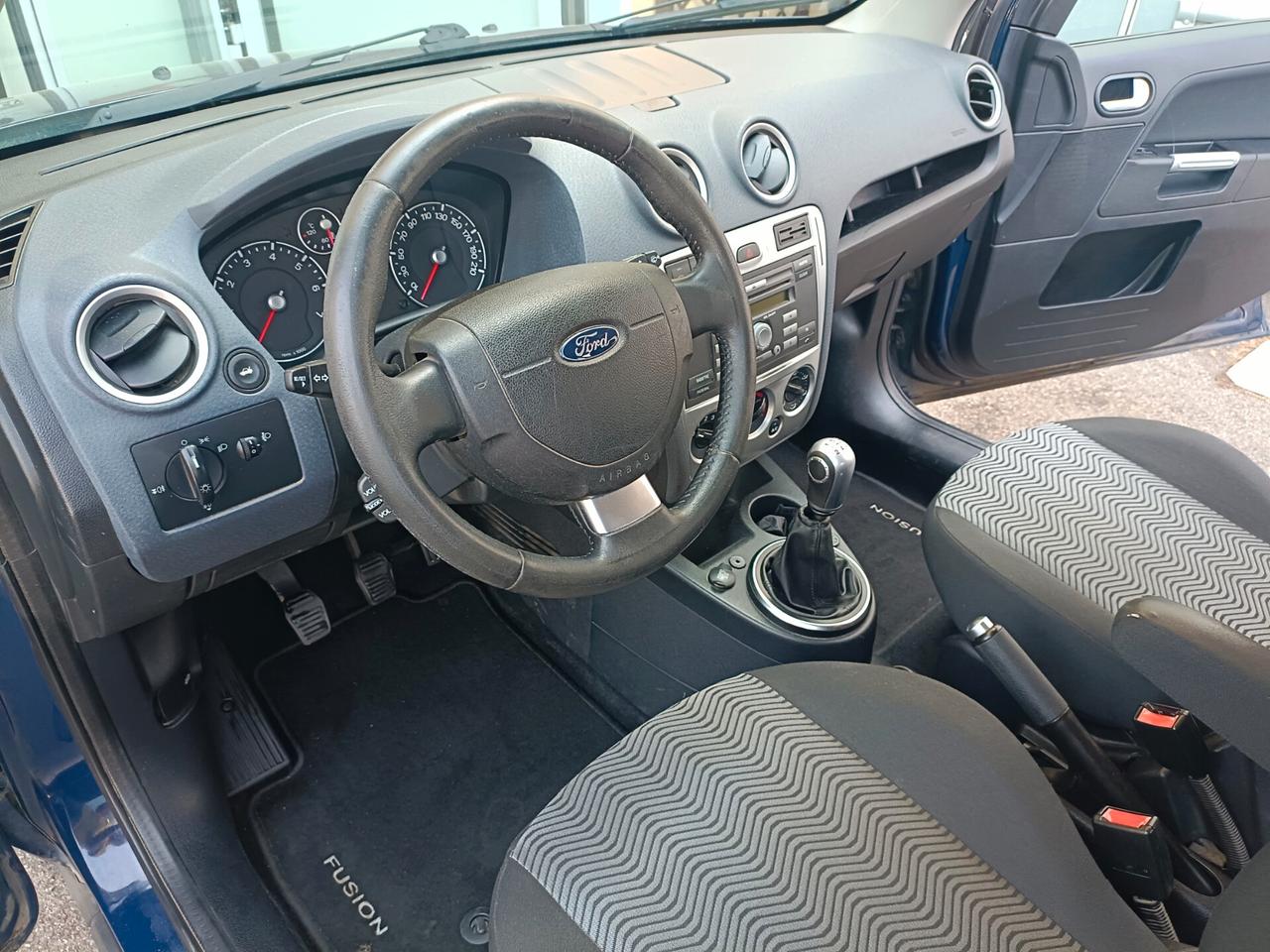 Ford Fusion 5p. GPL