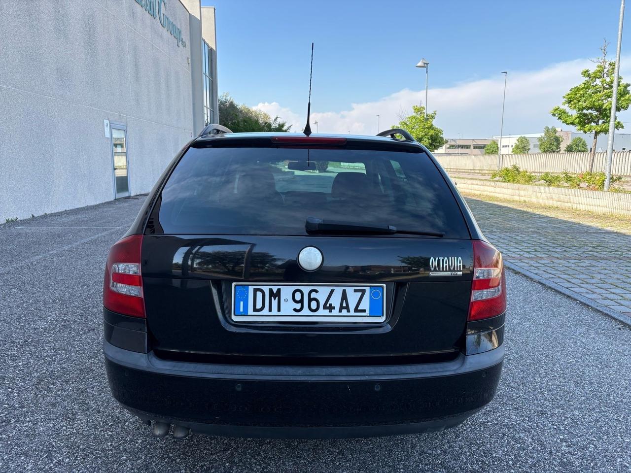 Skoda Octavia 2.0 TDI 140CV DSG Wagon